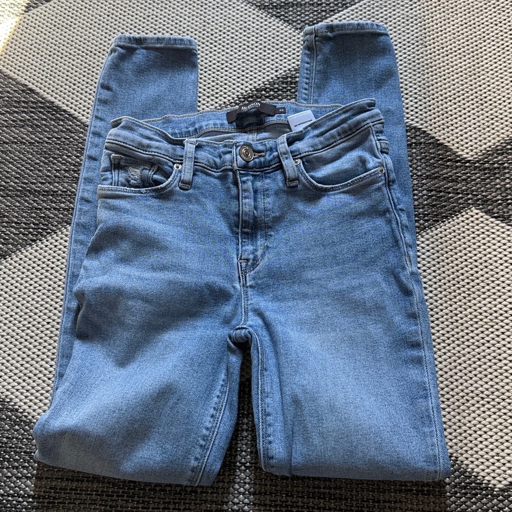 Hudson Jeans Women's Light Blue Distressed Skinny Jeans  Size 25